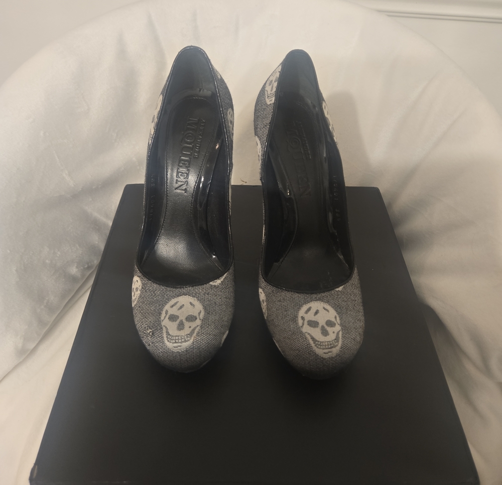 Alexander McQueen Gray Skull Denim Platform Pumps